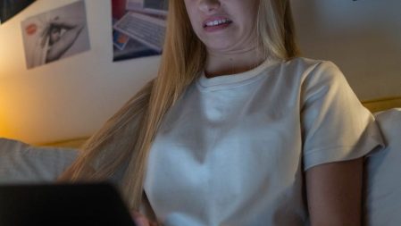 Business Case Study: How Sticker Mule Alienated Clients In 2 Seconds